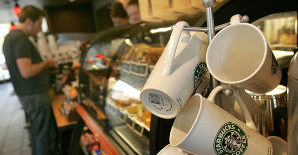 Компания Starbucks открыла первый в сети чайный бар в Нью-Йорке.